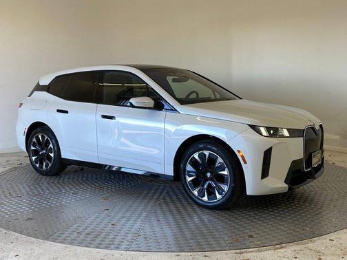 2026 BMW iX xDrive60