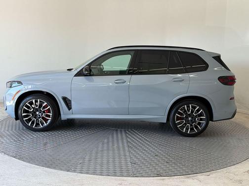 Brooklyn Grey Metallic 2026 BMW X5 M60i
