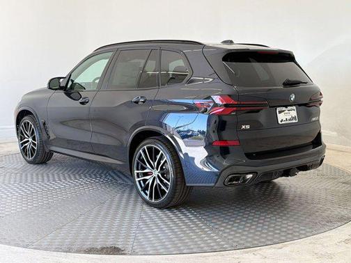 Carbon Black Metallic 2026 BMW X5 M60i