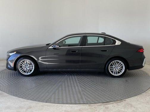 2024 BMW 530 i xDrive