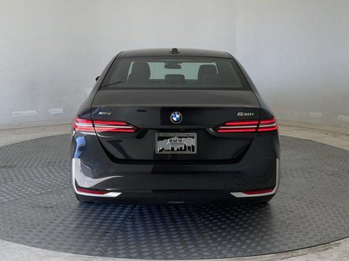 2024 BMW 530 i xDrive