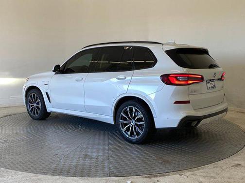 2023 BMW X5 PHEV xDrive45e