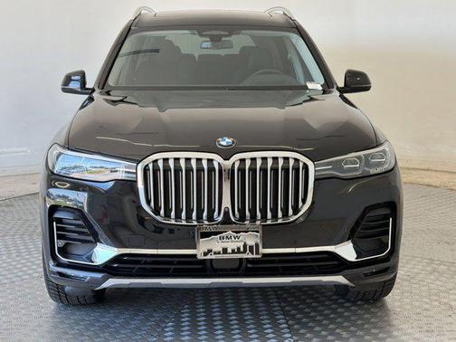Black Sapphire Metallic 2019 BMW X7 xDrive40i