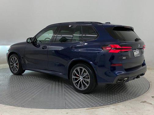 2026 BMW X5 M60i
