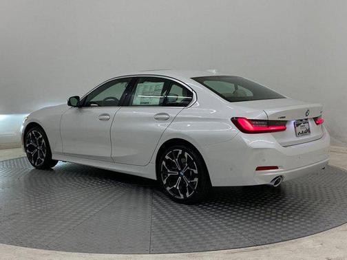 2025 BMW 330 i xDrive