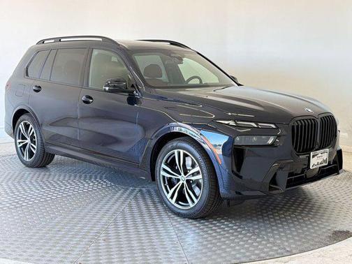 Carbon Black Metallic 2027 BMW X7 xDrive40i