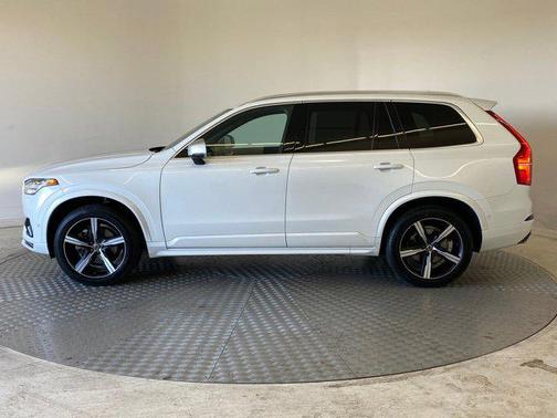 2019 Volvo XC90 T6 R-Design
