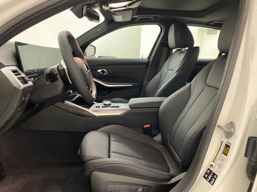 2025 BMW 330 i xDrive