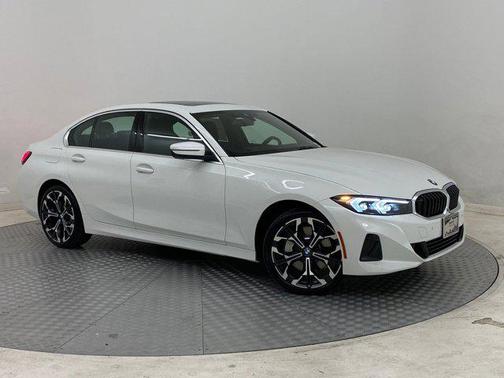 2025 BMW 330 i xDrive