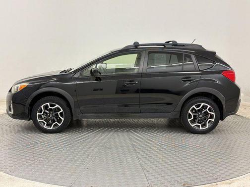 Crystal Black Silica 2016 Subaru Crosstrek 2.0i Premium