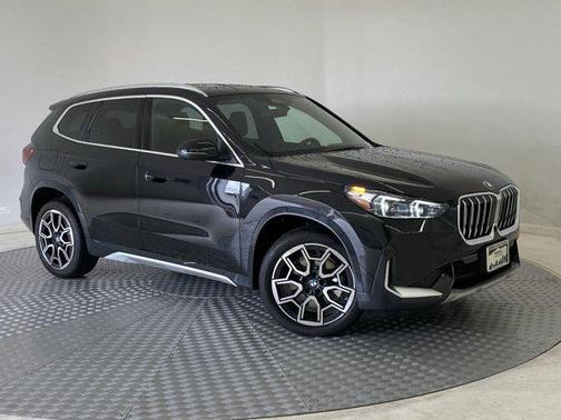Black Sapphire Metallic 2025 BMW X1 xDrive28i