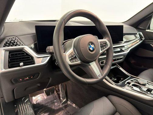 Black 2026 BMW X5 xDrive40i