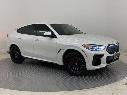 2023 BMW X6 M50i
