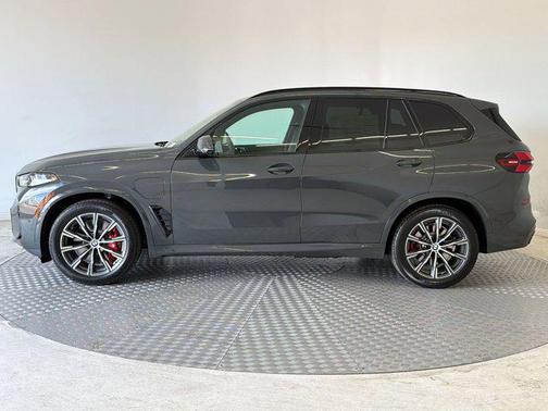 Dravit Grey Metallic 2026 BMW X5 PHEV xDrive50e