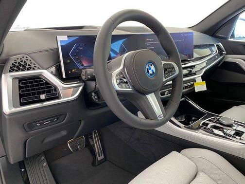 2026 BMW X5 PHEV xDrive50e