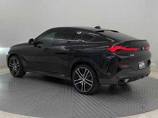 2023 BMW X6 xDrive40i