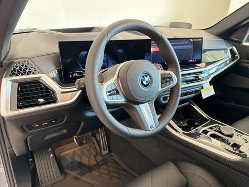 Tanzanite Blue II Metallic 2026 BMW X5 PHEV xDrive50e