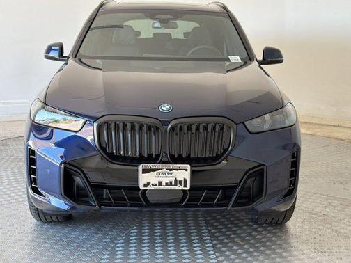 Tanzanite Blue II Metallic 2026 BMW X5 PHEV xDrive50e