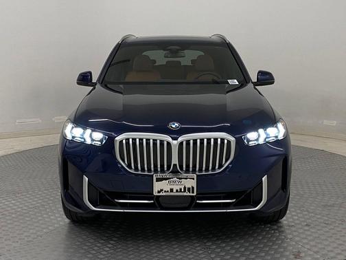 Tanzanite Blue II Metallic 2026 BMW X5 xDrive40i