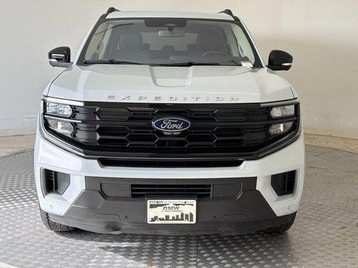 Space Silver Metallic 2025 Ford Expedition Max Active 4x4