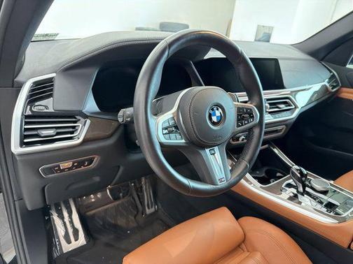 Black Sapphire Metallic 2022 BMW X5 xDrive40i