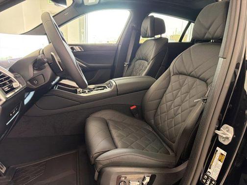 Black Sapphire Metallic 2026 BMW X6 xDrive40i