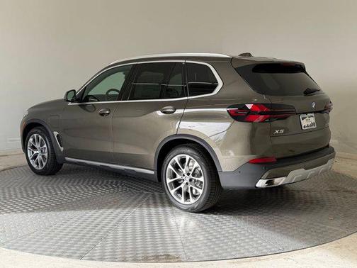 2026 BMW X5 PHEV xDrive50e