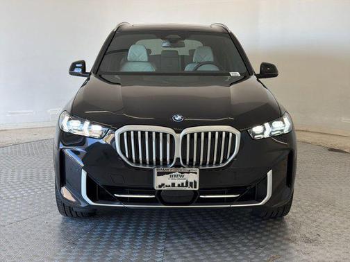 Black Sapphire Metallic 2026 BMW X5 PHEV xDrive50e