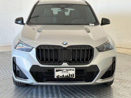 Space Silver Metallic 2026 BMW X1 xDrive28i
