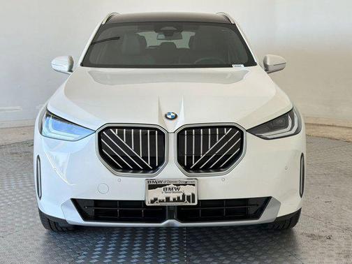 Mineral White Metallic 2026 BMW X3 30 xDrive