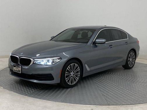 2019 BMW 530 530i