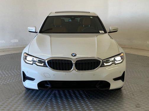 2019 BMW 330 330i