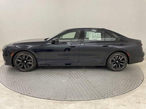 2025 BMW 760 i xDrive