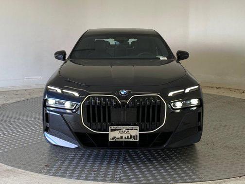 2025 BMW 760 i xDrive