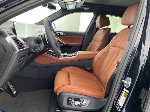 2026 BMW X6 M60i