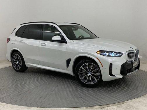 Mineral White Metallic 2025 BMW X5 PHEV xDrive50e
