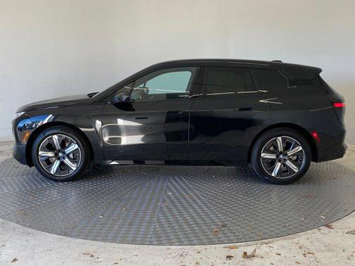 2026 BMW iX xDrive45