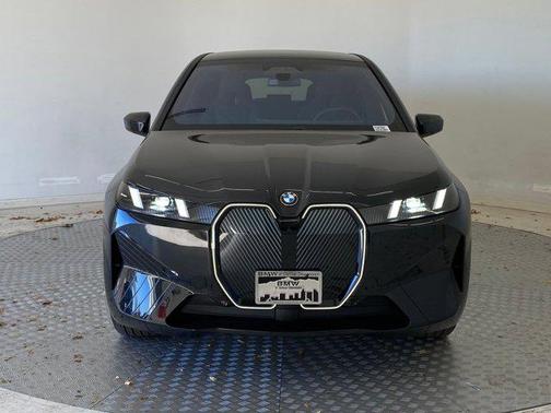 2026 BMW iX xDrive45