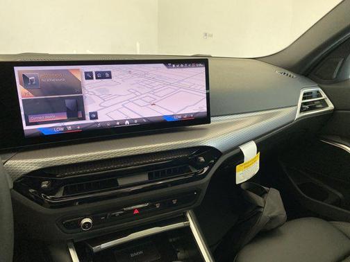 2025 BMW 330 i xDrive