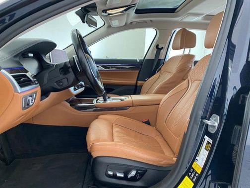 2020 BMW 750 i xDrive