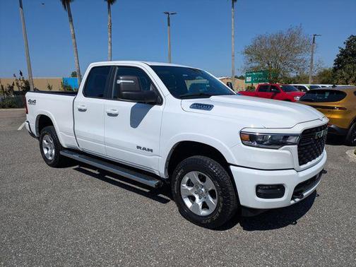 Bright White Clearcoat 2025 RAM 1500 Big Horn/Lone Star