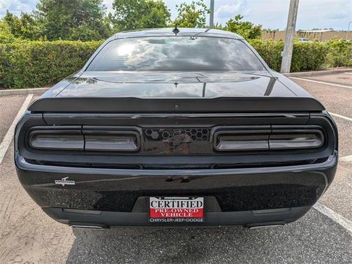 2022 Dodge Challenger SXT