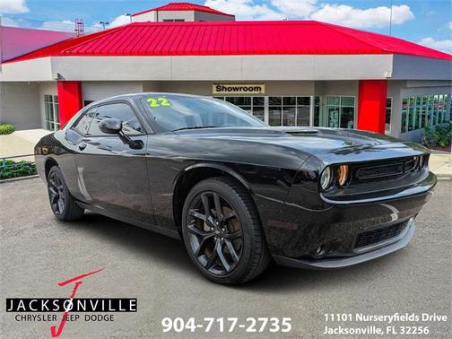 2022 Dodge Challenger SXT