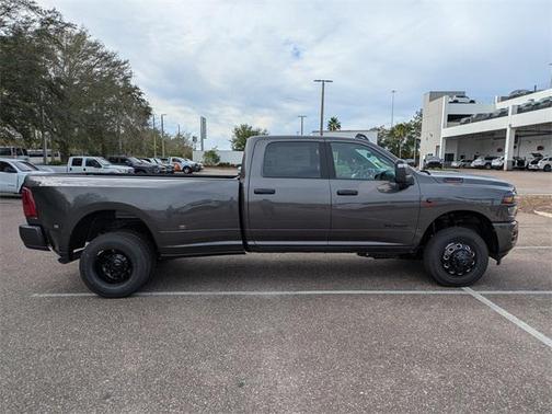 2026 RAM 3500 Big Horn Crew Cab 4x4 8' Box
