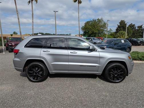 2020 Jeep Grand Cherokee Altitude