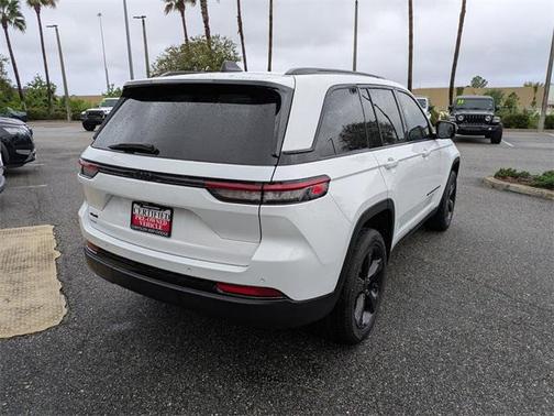 2023 Jeep Grand Cherokee Altitude