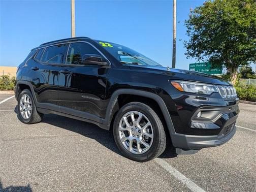 2022 Jeep Compass Latitude Lux