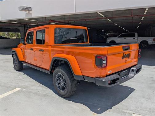 2025 Jeep Gladiator Sport S