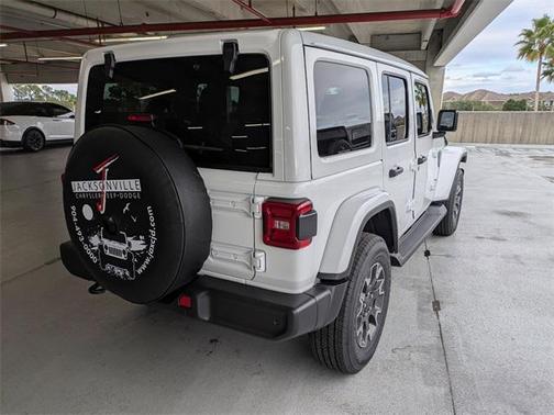 2026 Jeep Wrangler 4-Door Sahara 4x4