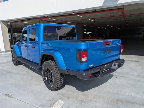 2025 Jeep Gladiator High Tide